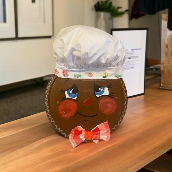 Gingerbread Boy Holiday Decor - Picture 3 of 7